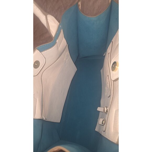 Kate Landry White Faux Pebbled Leather Gold Chain Studded Large Tote Bag. HL8 - Picture 7 of 7